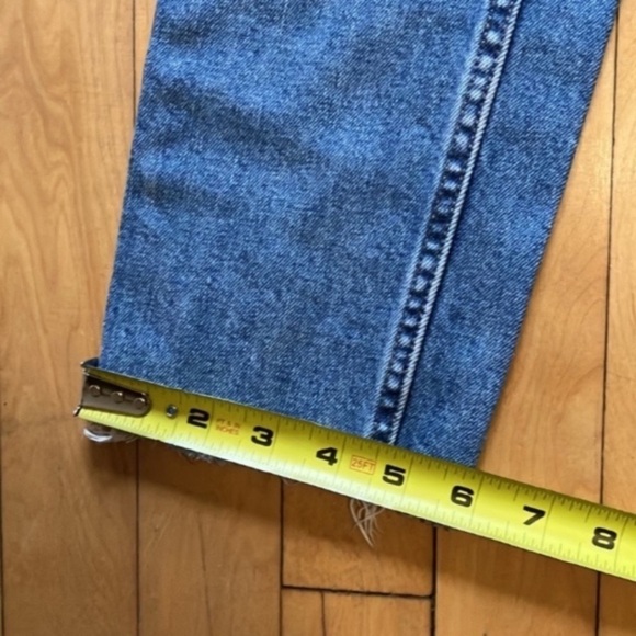 Everlane Curvy Cheeky Cropped Jeans - Picture 10 of 10